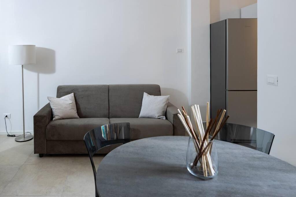 Apartment Isaia - 10 Minutes From Piazza Maggiore Bologna Exterior foto