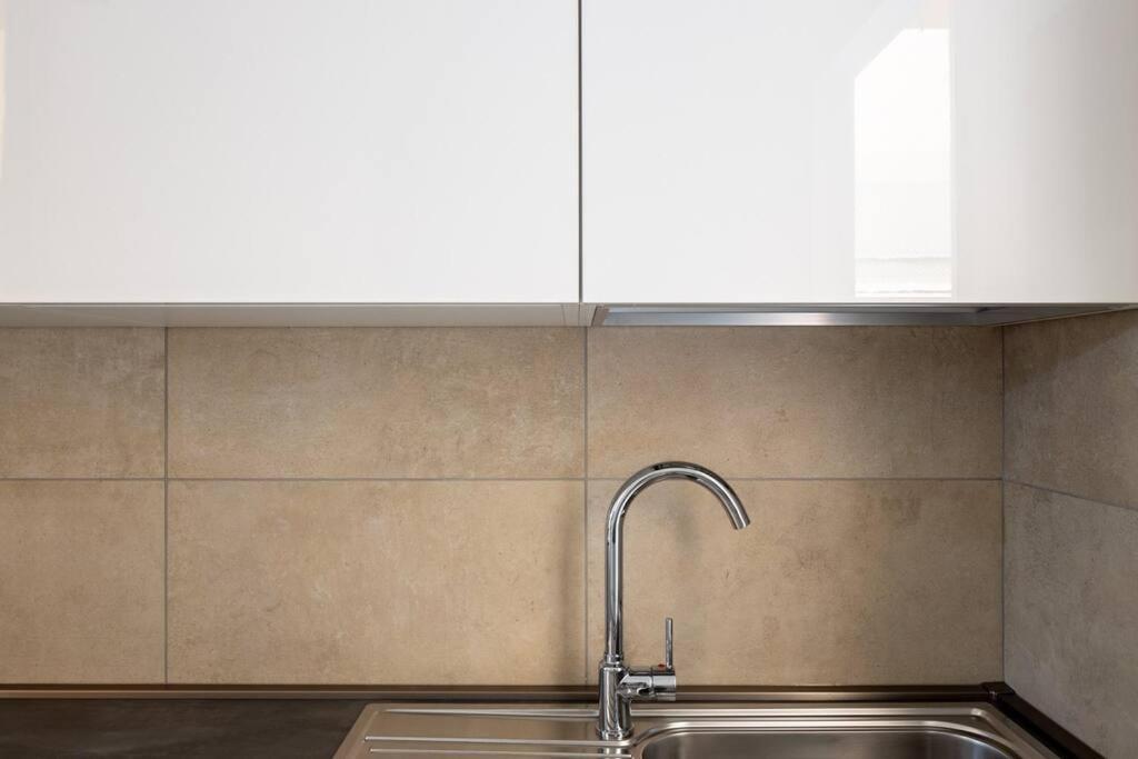 Apartment Isaia - 10 Minutes From Piazza Maggiore Bologna Exterior foto