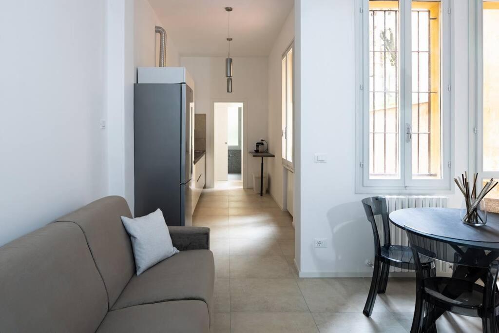 Apartment Isaia - 10 Minutes From Piazza Maggiore Bologna Exterior foto